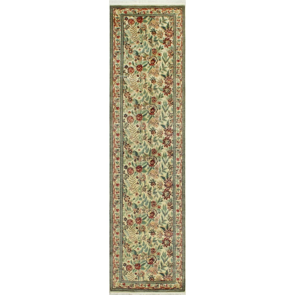 Pak-Persian Elianne Ivory /Lt. Green Runner - 2'8" x 9'11"