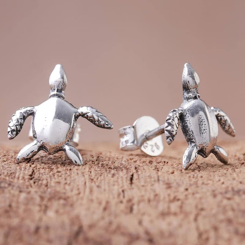 NOVICA Sea Turtle Bliss, Sterling silver stud earrings - 0.4L*0.4W