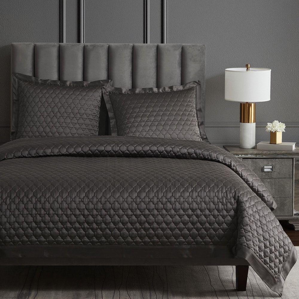 HiEnd Accents High Shine Satin Quatrefoil Quilt Set, 3PC