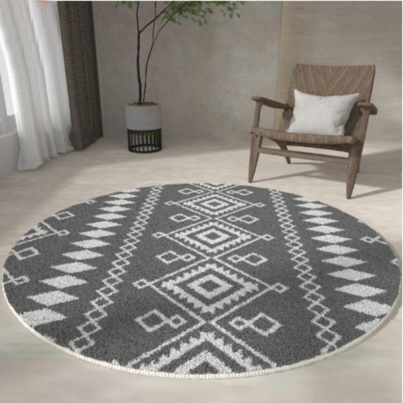 https://ak1.ostkcdn.com/images/products/is/images/direct/76546959f76968de45d24ab12a194c6228eb529d/Boho-Tribal-Soft-Round-Rug%2C-Area-Rug-Entryway-Foyer-Throw-Mat%2C-Washable.jpg