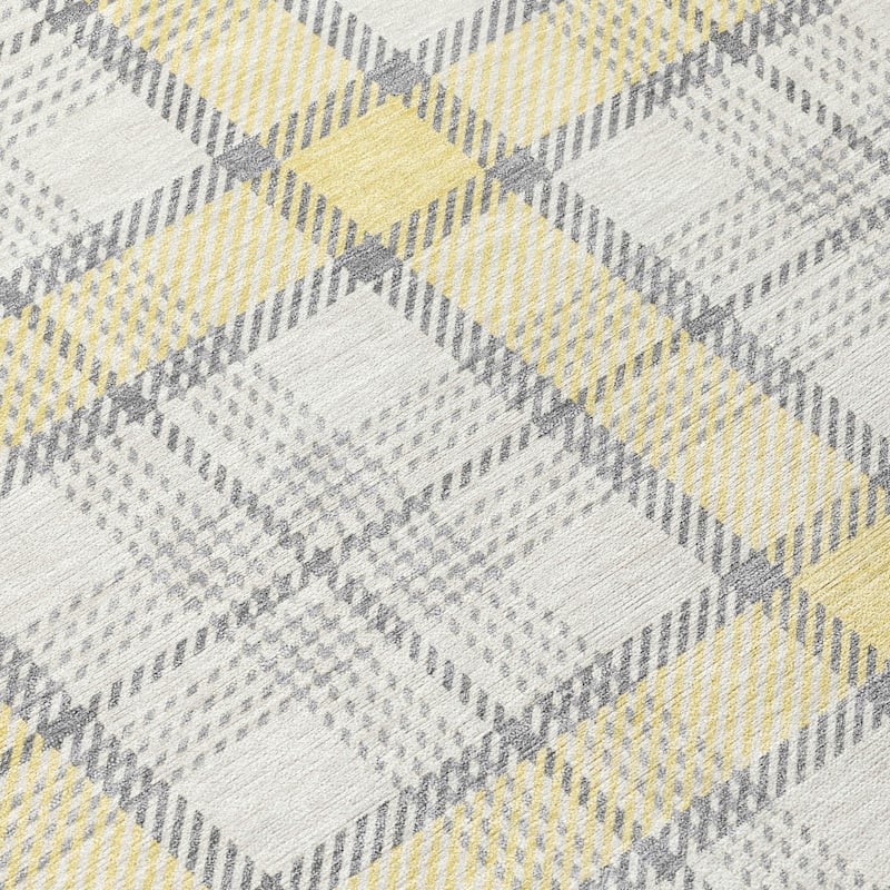 Machine Washable Indoor/ Outdoor Casual Plaid Chantille Rug