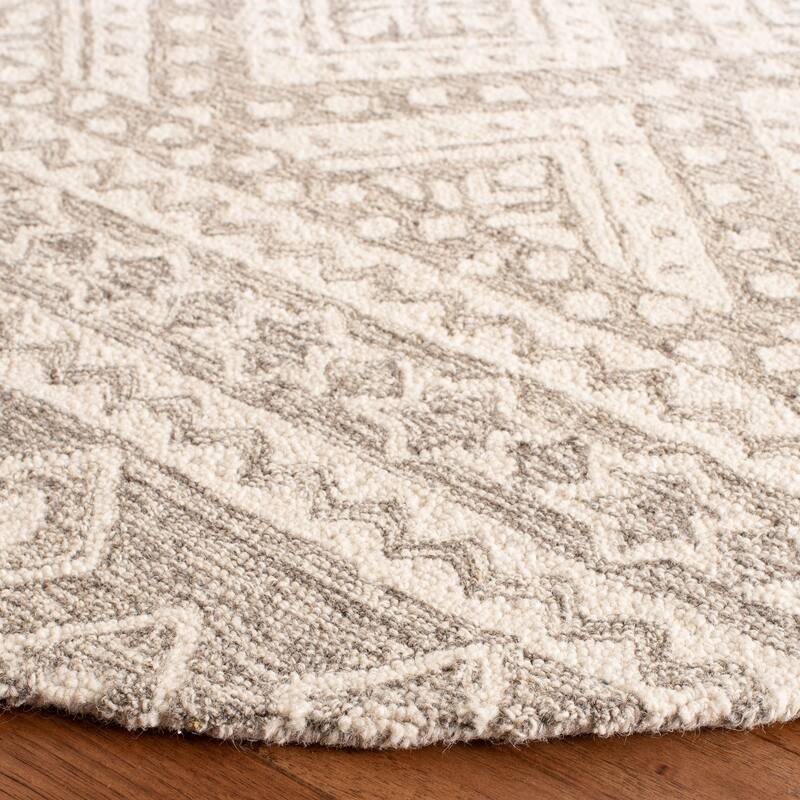 SAFAVIEH Handmade Micro-Loop Kobie Wool Rug