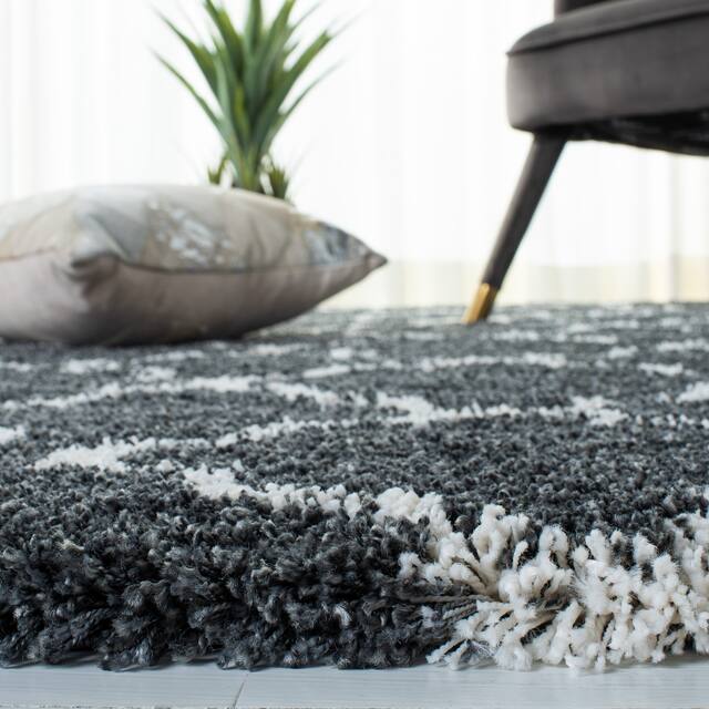 SAFAVIEH Hudson Shag Vitchka Glam Trellis 2-inch Area Rug