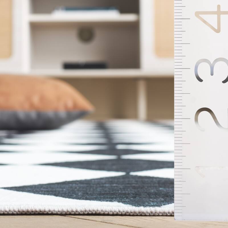 SAFAVIEH Santa Clara Manervia Modern & Contemporary Rug