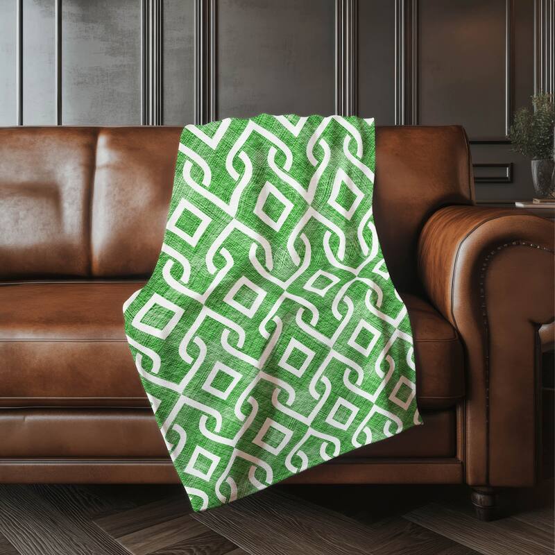 Premium Machine Washable Modern Scroll Sherpa Throw Blanket - Emerald - 4'2" x 5'10"