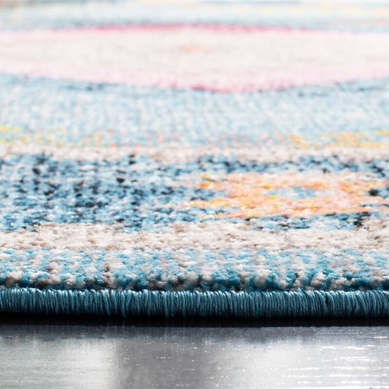 SAFAVIEH Madison Roseann Vintage Boho Diamond Medallion Rug