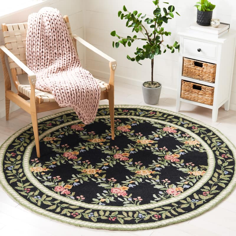 SAFAVIEH Handmade Chelsea Gulser Trellis French Country Wool Rug - 8' Round - Black