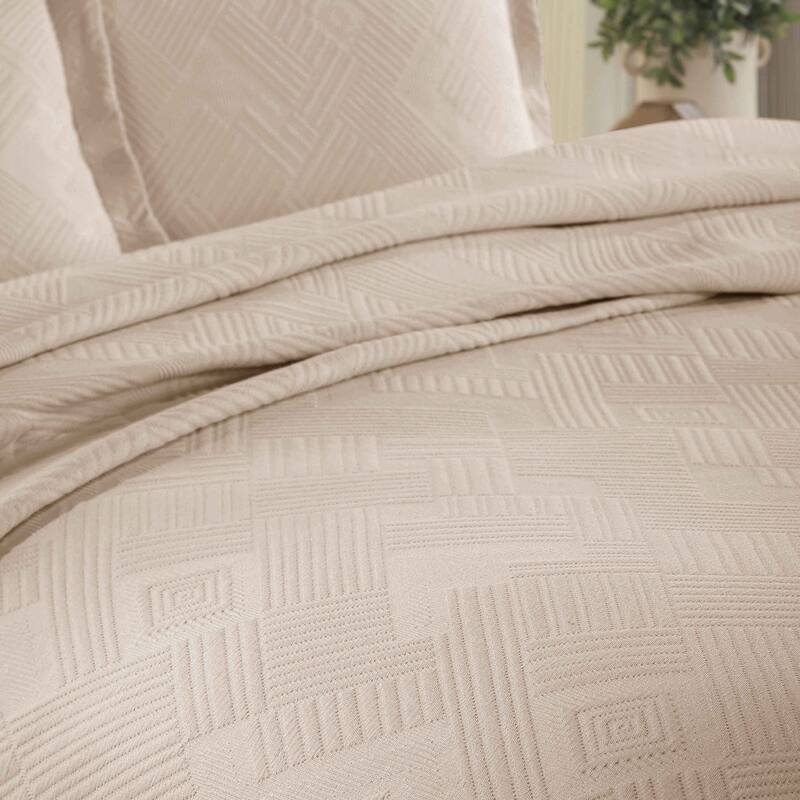 Superior Geometric Fret Cotton Decorative Bedspread Set