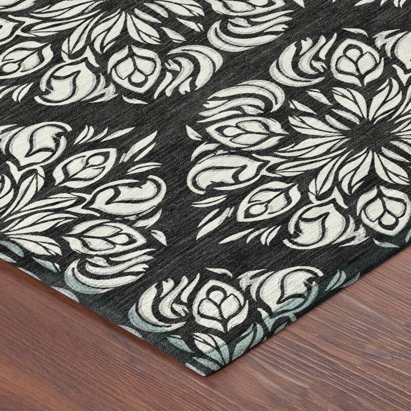 Machine Washable Indoor/ Outdoor Damask Pearl Chantille Rug