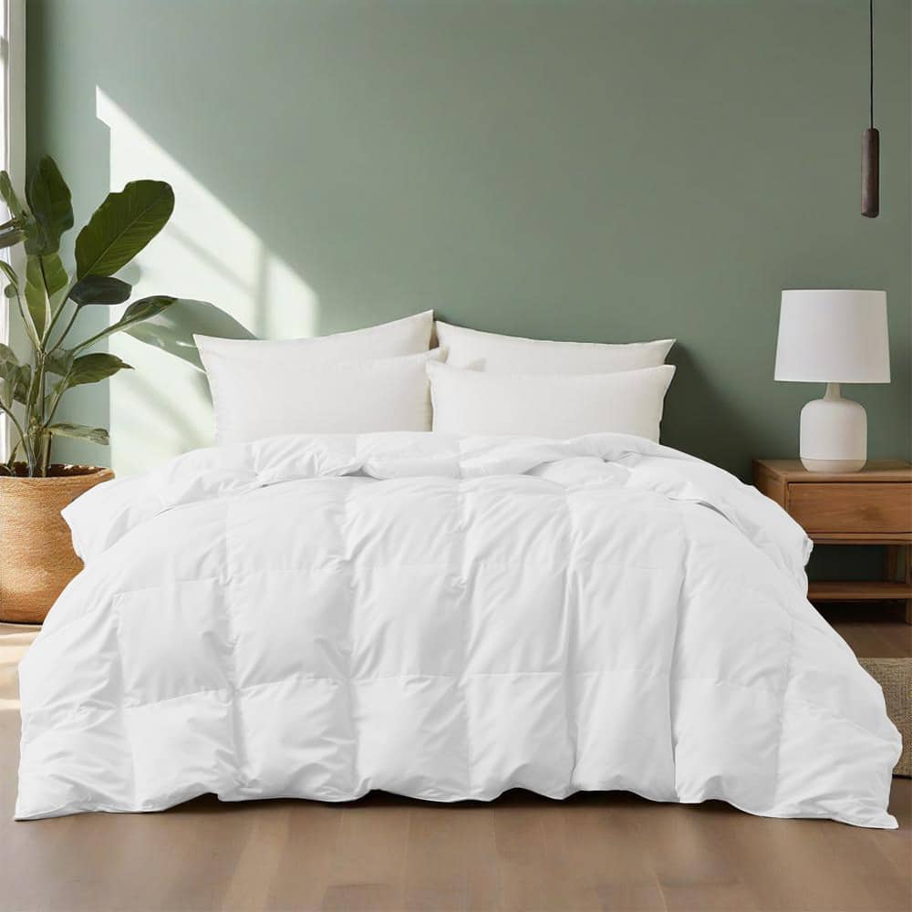 Lightweight to All-season White Goose Down Feather Fiber Comforter Duvet Insert