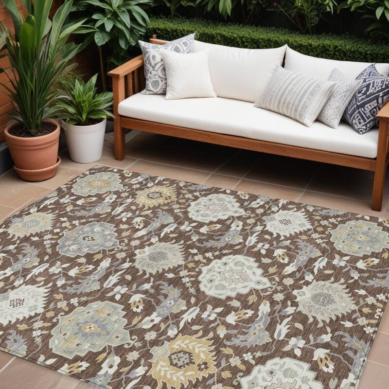 HomeRoots Damask Traditional Rectangle Outdoor Rug - 8' X 10'