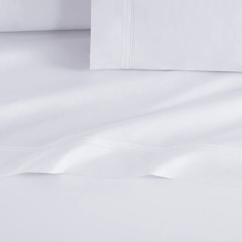 Aston & Arden 600 Thread Count Cotton Sateen Sheet Set