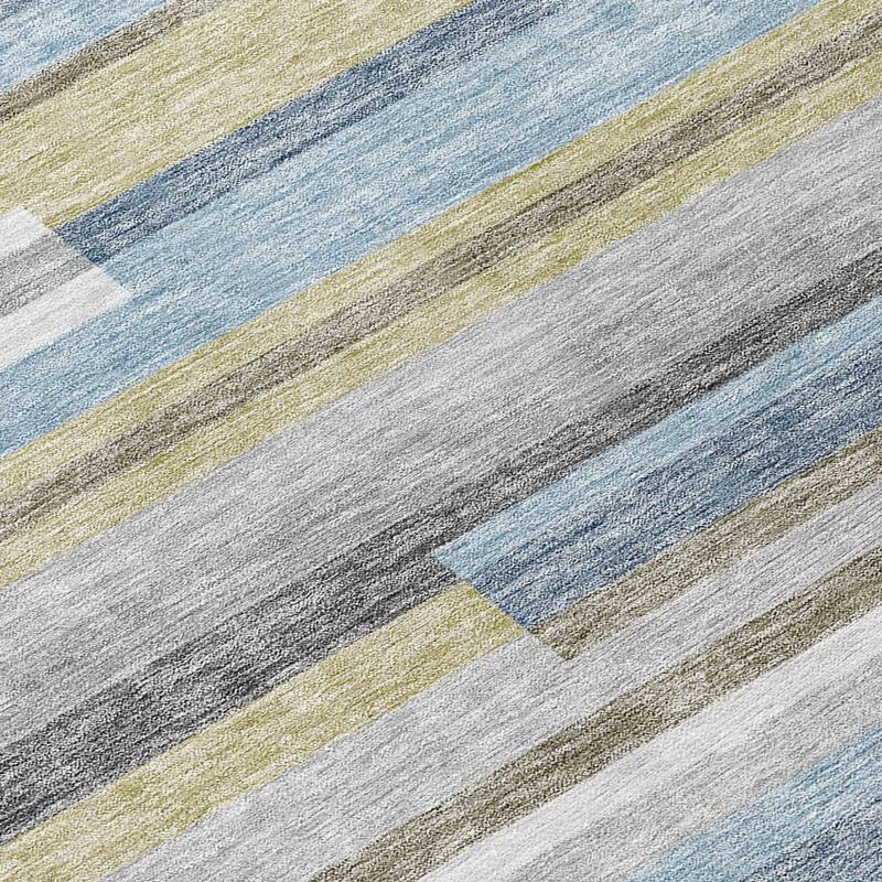 HomeRoots Striped Transitional Rectangle Outdoor Rug