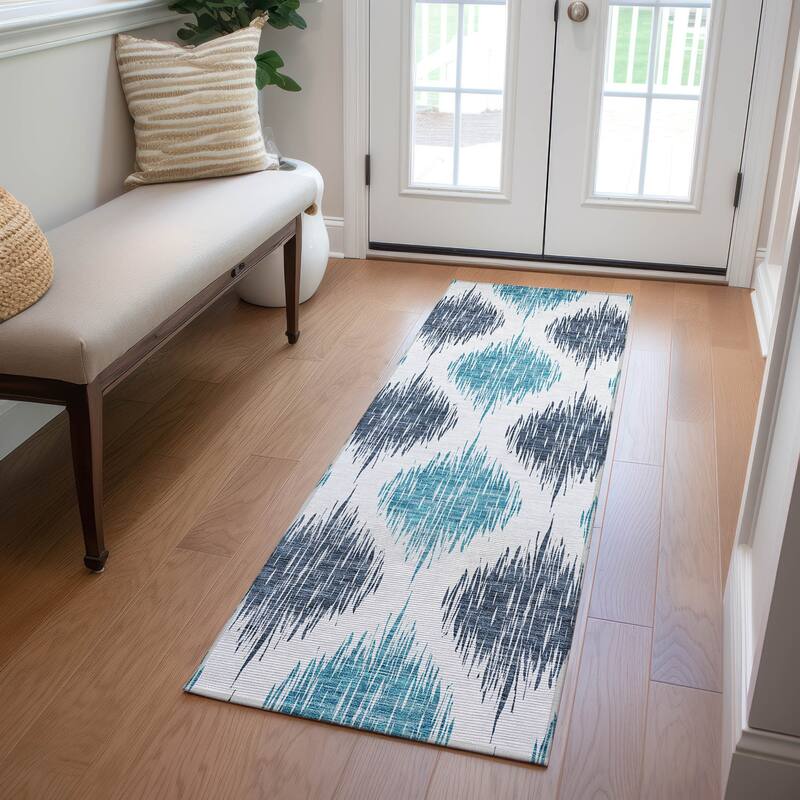 Machine Washable Indoor/ Outdoor Chantille Contemporary Geo Rug