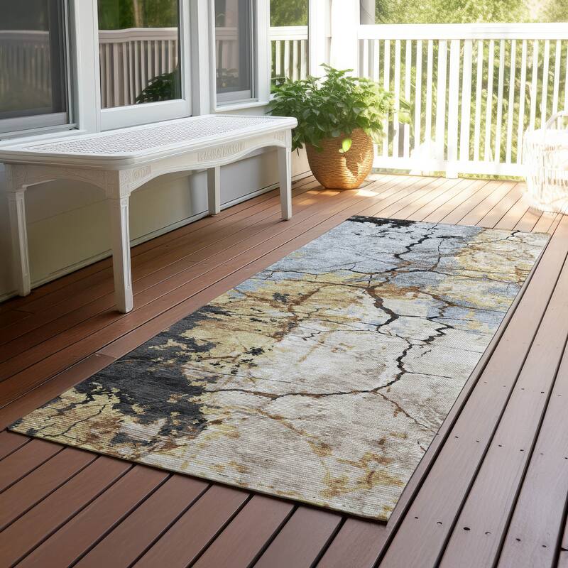 Machine Washable Indoor/ Outdoor Modern Crackle Chantille Rug - Gray - 2'3" x 7'6"