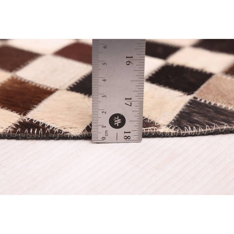 ECARPETGALLERY Handmade Cowhide Patchwork Dark Brown, Ivory Leather Rug - 5'1 x 5'1