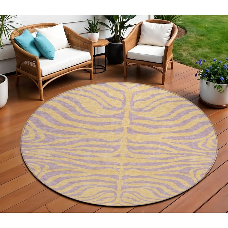 HomeRoots Animal Print Transitional Rectangle Outdoor Rug - 8' Round