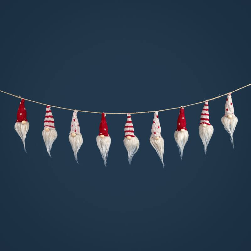 Plush Mini Gnomes with Knitted Hats Christmas Garland - 4.25'