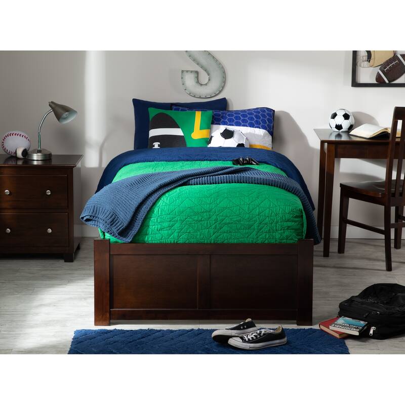 Concord Twin Platform Bed with Footboard and Twin Trundle in Walnut