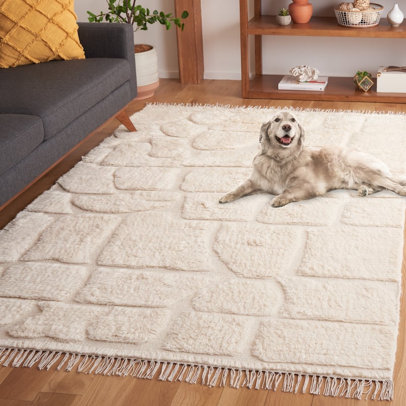 SAFAVIEH Handmade Kenya Nives Southwestern Wool Rug - 8' x 10' - Ivory