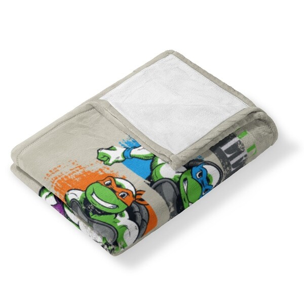 NORTHWEST Teenage Mutant Ninja Turtles Überwurfdecke – 101,6x127 Cm, Silk Touch Polyester, Maschinenwaschbar