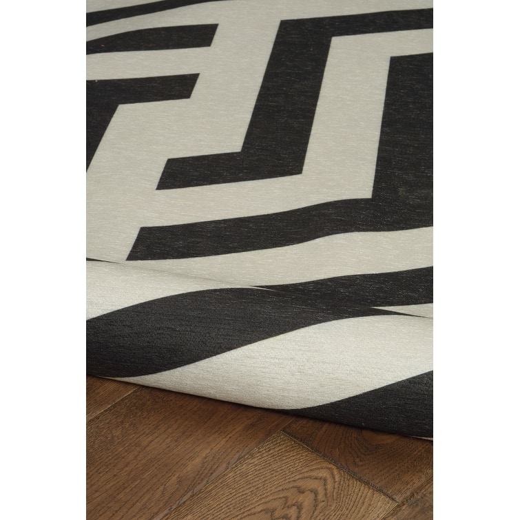 Indoor/Outdoor Water Resistant Delray Ivory & Blue Washable Area Rug Washable Area Rug - 2' x 3'