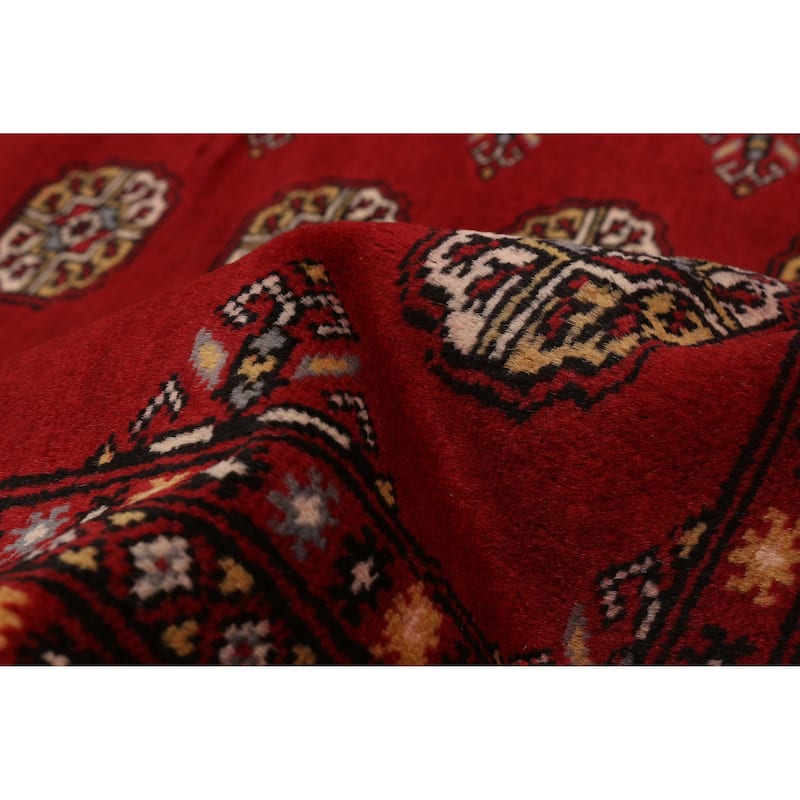 ECARPETGALLERY Hand-knotted Peshawar Bokhara Red Wool Rug - 6'9 x 10'2