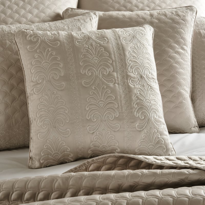 J. Queen New York Lyndon 18" Square Decorative Throw Pillow