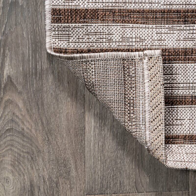 JONATHAN Y Grid Modern Offset Stripe Indoor/Outdoor Area Rug