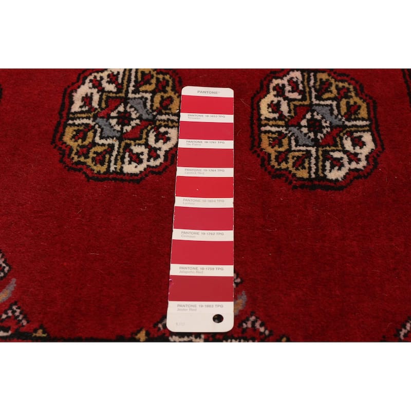 ECARPETGALLERY Hand-knotted Peshawar Bokhara Red Wool Rug - 6'9 x 10'4