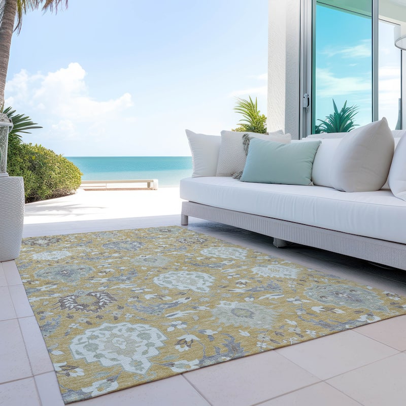 Machine Washable Indoor/ Outdoor Traditional Kashan Chantille Rug