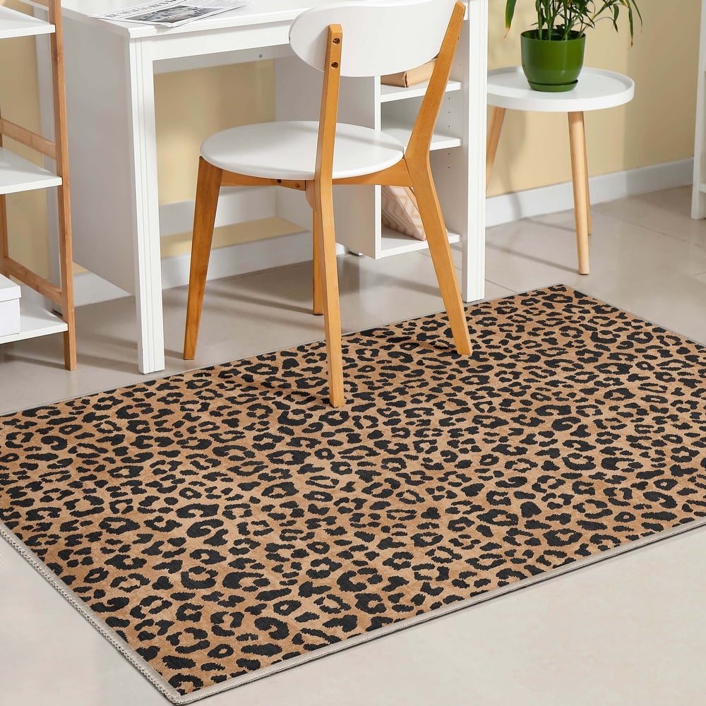 Well Woven Animal Prints Leopard Novelty Animal Print Flat Pile Rug