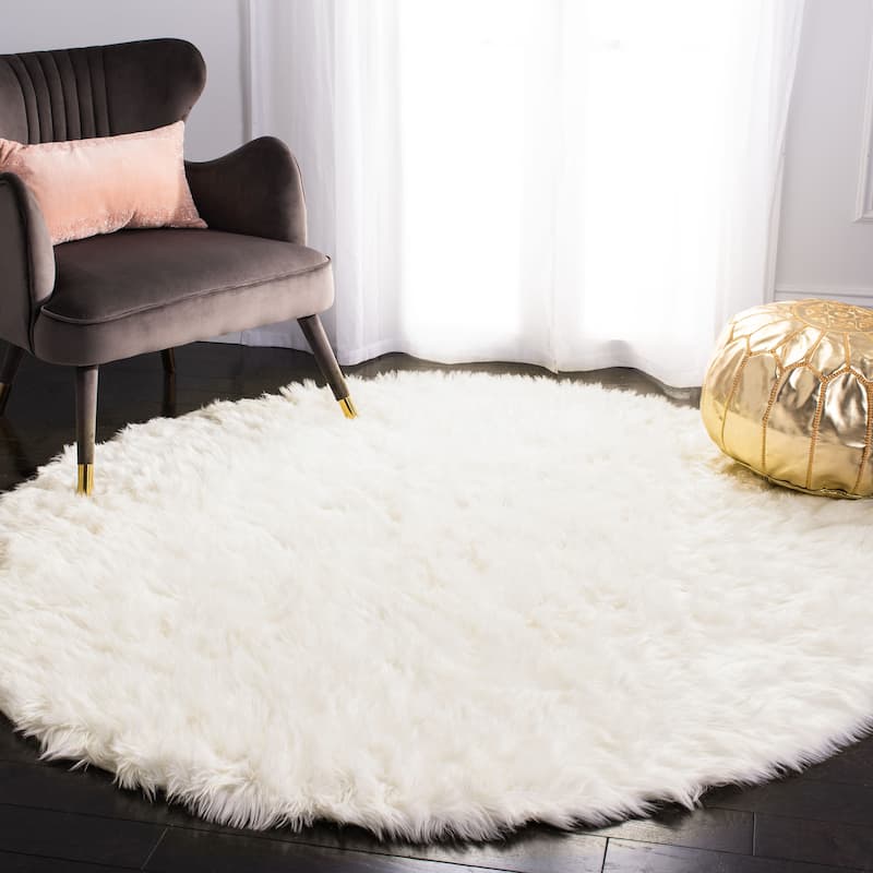 SAFAVIEH Faux Sheep Skin Alexandria 2.4-inch Thick Rug - 6' Round - Ivory - Round