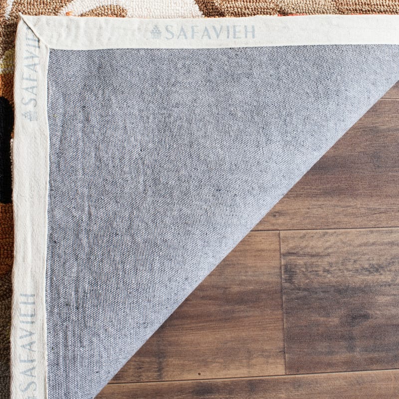 SAFAVIEH Handmade Four Seasons Laurenza Floral Rug