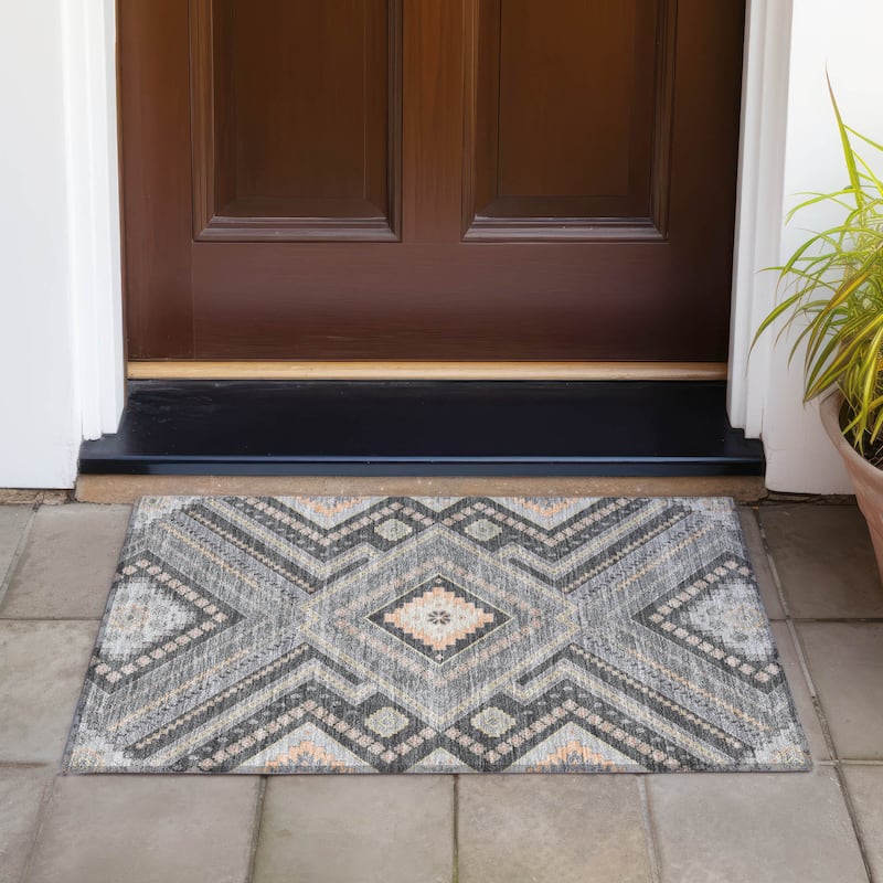 Machine Washable Indoor/ Outdoor Global Boho Chantille Rug - Gray - 1'8" x 2'6"