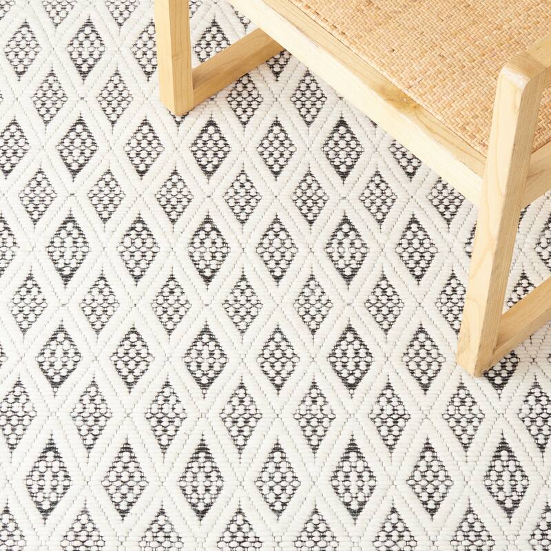 SAFAVIEH Handmade Natura Tifany Wool Rug