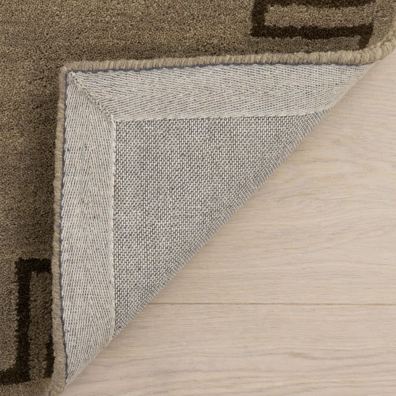 Nuloom Renata Fleuron Bordered Wool Rug
