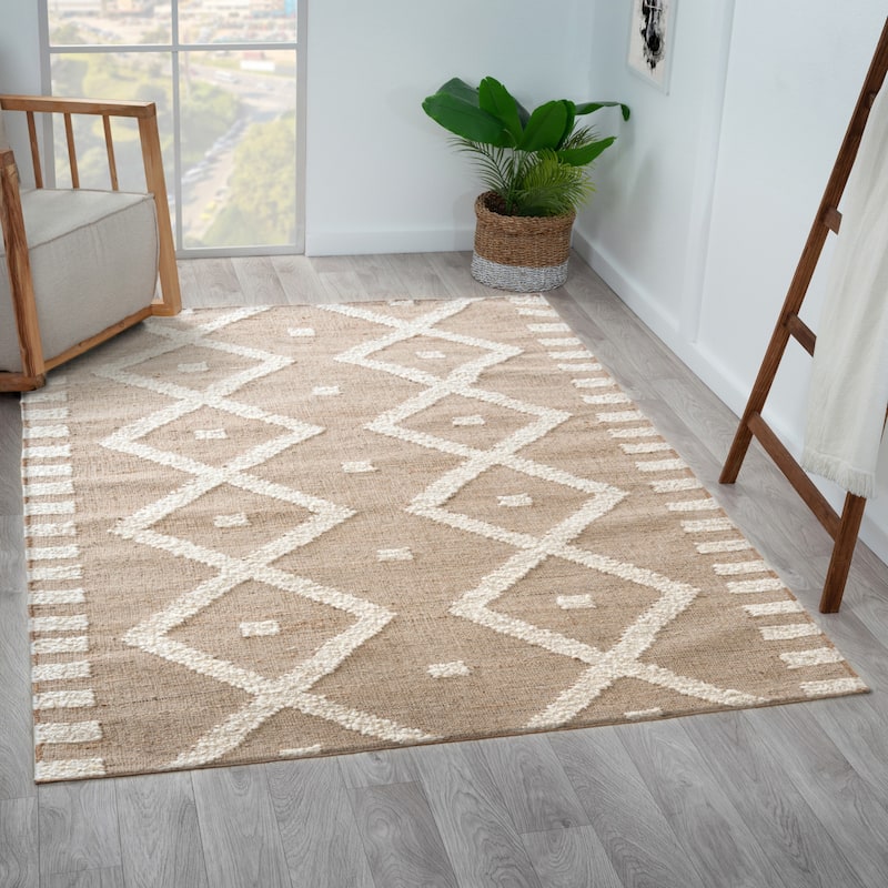 Sevita Natural/Ivory Farmhouse Area Rug