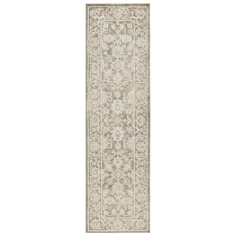 SAFAVIEH Hazel Aina Traditional Oriental Rug