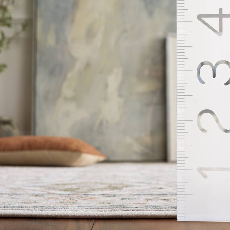 SAFAVIEH Maven Quirina Traditional Rug