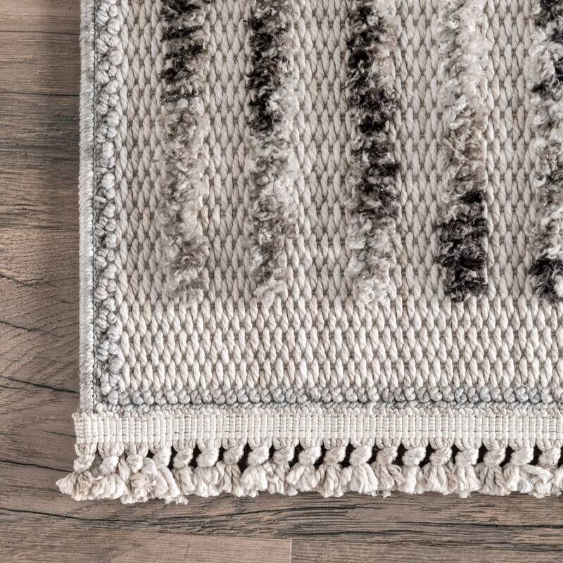 Nuloom Maira Abstract Textured Striped Area Rug