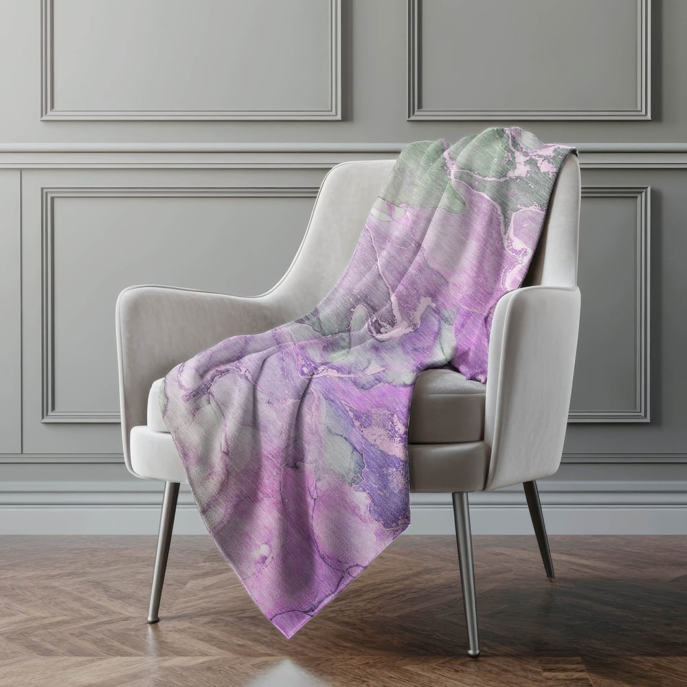 Premium Machine Washable Sherpa Abstract Contemporary Throw Blanket.