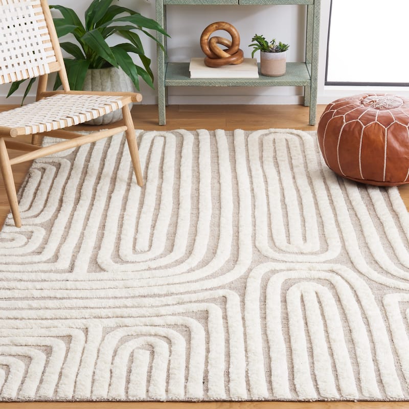 SAFAVIEH Handmade Kilim Lillie Modern Wool Rug - 5' x 8' - Beige/Ivory