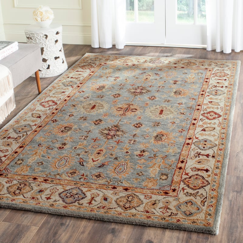 SAFAVIEH Handmade Antiquity Arthemise Traditional Oriental Wool Rug - 4' x 6' - Blue/Ivory