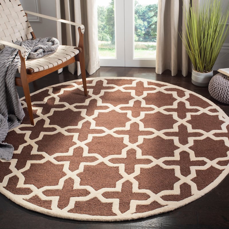 SAFAVIEH Handmade Cambridge Remedios Geometric Wool Rug - 6' Round - Dark Brown/Ivory