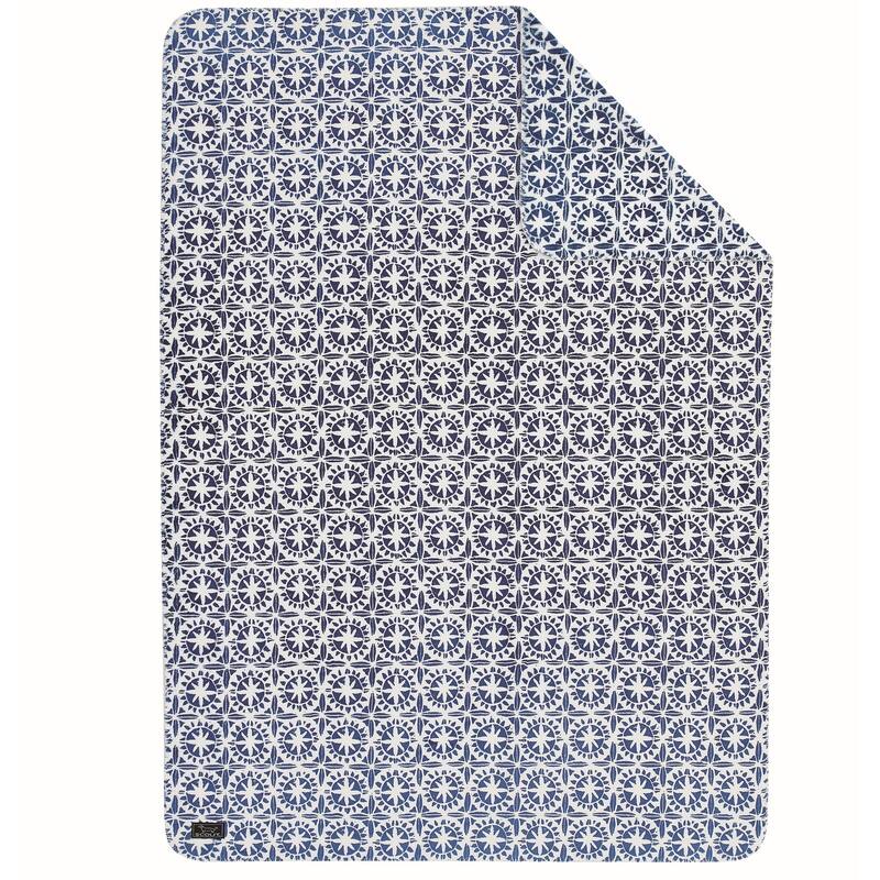 SCOUT Due South 50x70 Throw