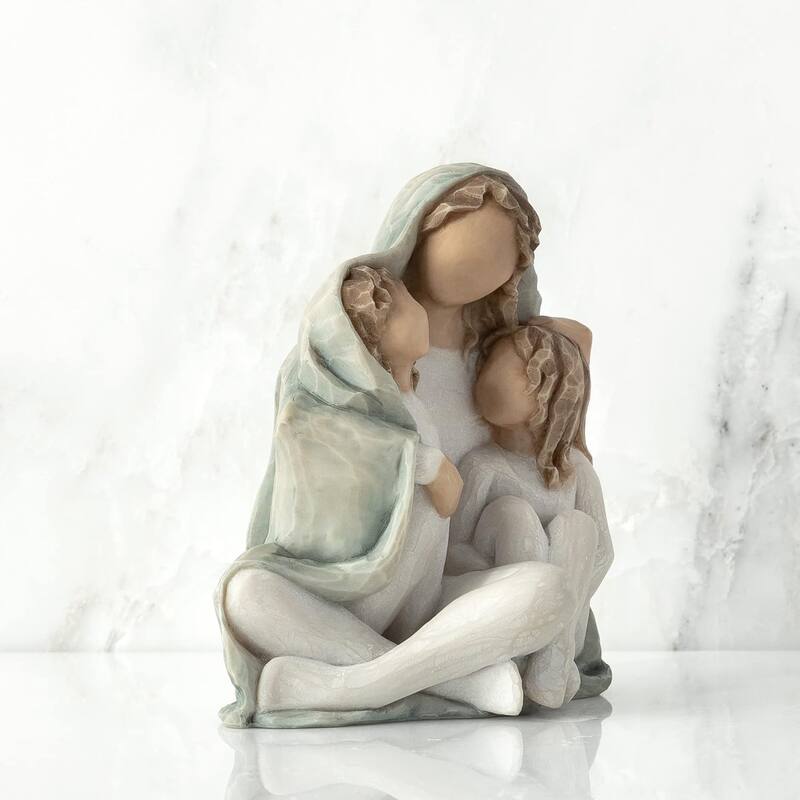 Willow Tree Cozy, Close Together, we Three, Loving Embrace from Mother, Figure