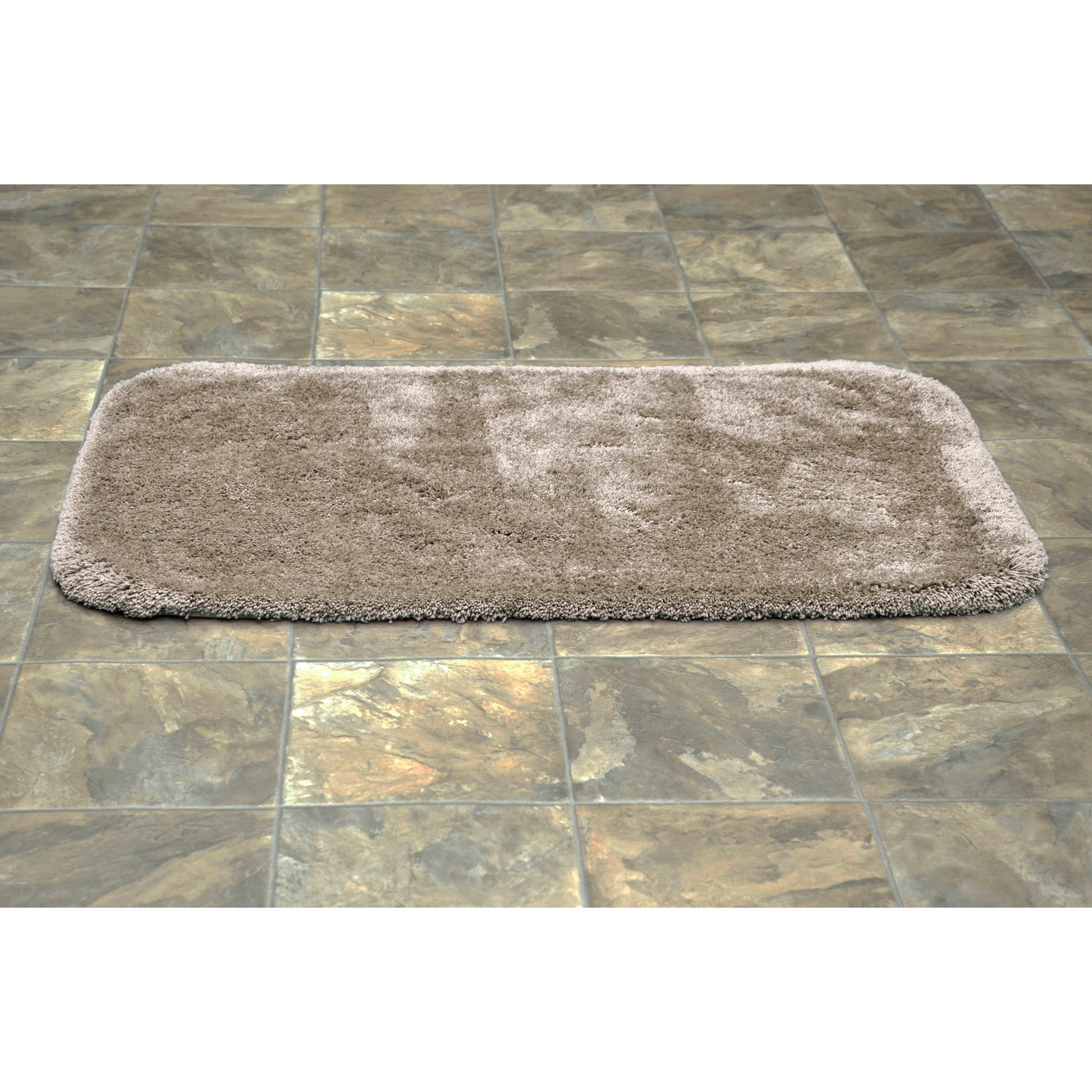 https://ak1.ostkcdn.com/images/products/is/images/direct/76e76fe286bbc6e3cff8ea046d9d75b91a3bc496/Finest-Luxury-Taupe-Ultra-Plush-Washable-Bath-Rug-Runner.jpg