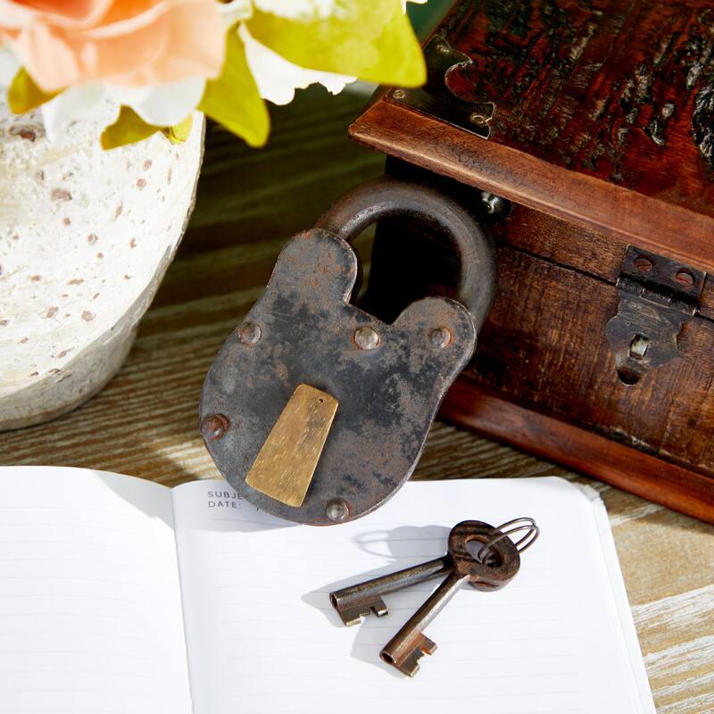 Bronze Metal Lock And Key - 4 x 1 x 7
