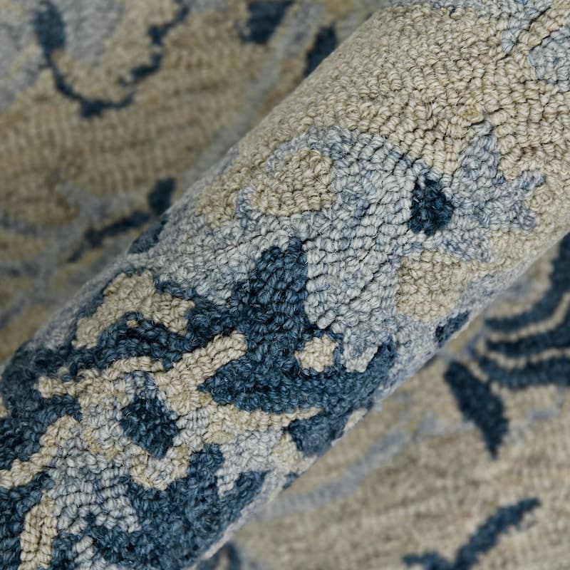 Romesha Newburg Hand-Hooked Wool Area Rug